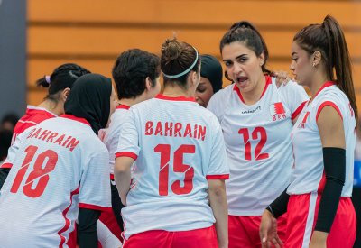 بالصور: سيدات البحرين يتألقن في أبوظبي