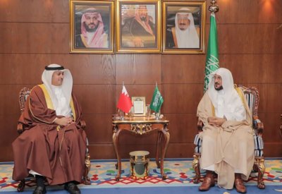 وزير العدل يبحث مع نظيره السعودي التعاون في مجالات الشؤون الإسلامية