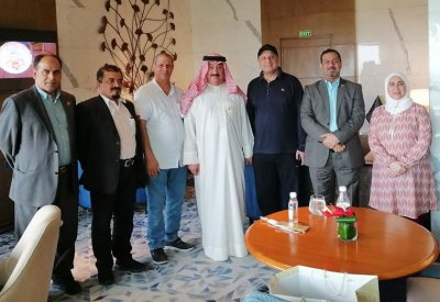 سفير البحرين في نيودلهي يلتقي بوفد من رجال الأعمال من جمعية المؤسسات الصغيرة