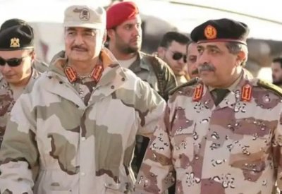 حفتر يحذّر "العابثين" بليبيا.. ويدعو الجيش والشعب للعمل كيَدٍ واحدة