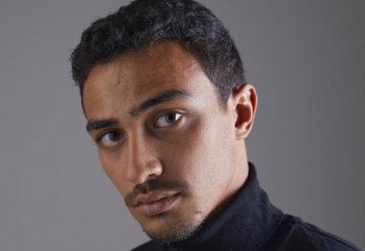 الممثل المصري أحمد غزي يشارك في الجزء الخامس من The Crown