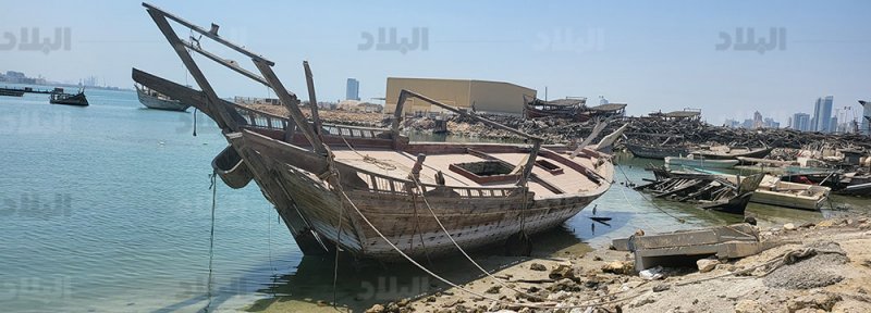 بالصور: مقبرة السفن بفرضة المحرق.. تراوح مكانها