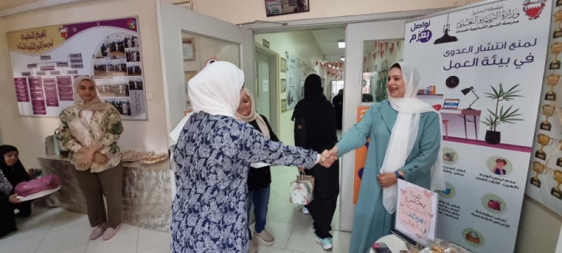 بالصور: الهيئات الإدارية والتعليمية والفنية تعود إلى عملها بالمدارس الحكومية