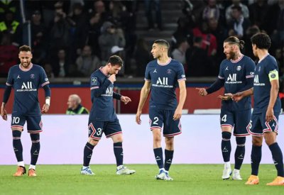 "يويفا" يعاقب 8 أندية لخرق قواعد اللعب المالي النظيف