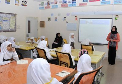 تربويون: عودة التعليم الحضوري تزرع الدافع وتوجد الحافز لتطوير التعليم
