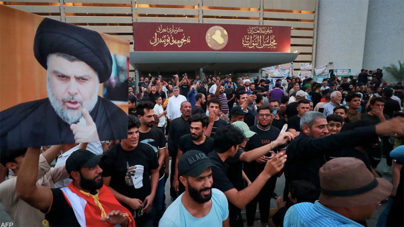 العراق.. تيار الصدر يرد على تمسك" الإطار" بـ"السوداني"