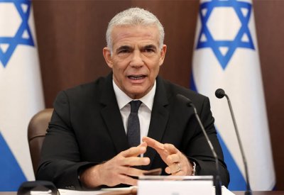 لابيد: حملة إسرائيلية مكثفة لمنع الاتفاق النووي "الخطير"