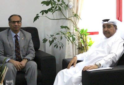 الهلال الأحمر البحريني يبحث الاحتياجات الإغاثية للمتضررين من الفيضانات بباكستان