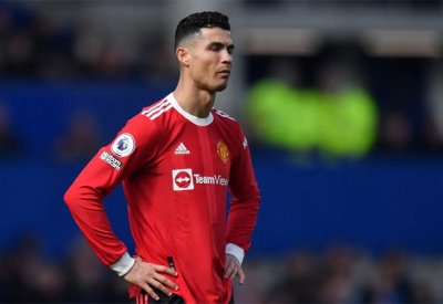 هربا من "جحيم" مانشستر يونايتد.. أمل أخير لرونالدو