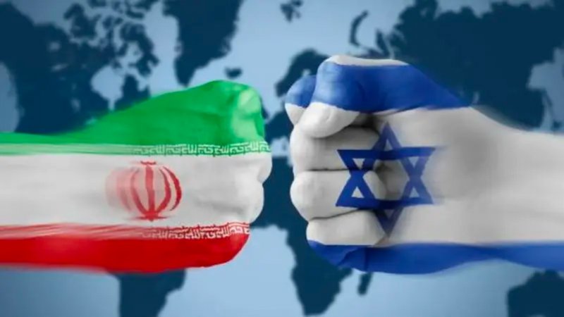 إسرائيل غير مقيدة بضرب برنامج إيران النووي واستهداف مواقعها بسوريا