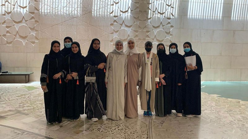 بمشاركة 100 طالبة.. نادي الفتيات ينظم نشاطه الصيفي "مرآة "