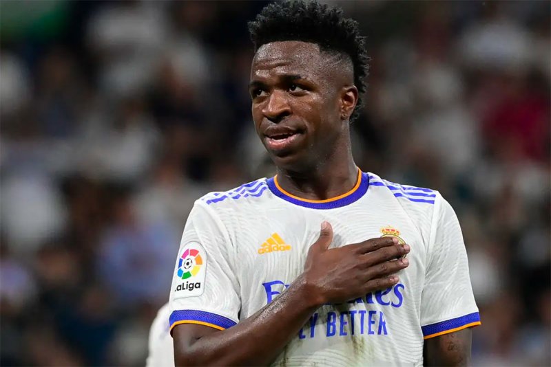 فينيسيوس جونيور يحل "معضلة كبيرة" لريال مدريد