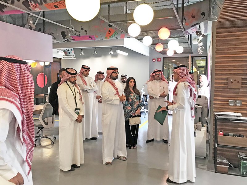 المؤيد يزور مؤسسة مسك الخيرية ويطلع على مبادراتها وبرامجها
