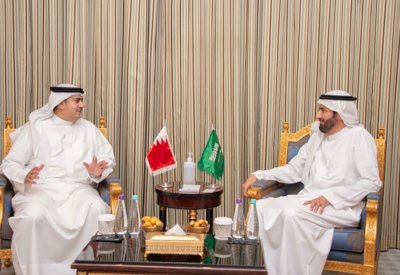 وزير العدل يلتقي وزير الحج والعمرة بالمملكة العربية السعودية