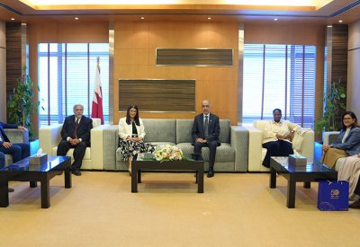 وزير الأشغال يستقبل رئيس وأعضاء جمعية المهندسين البحرينية