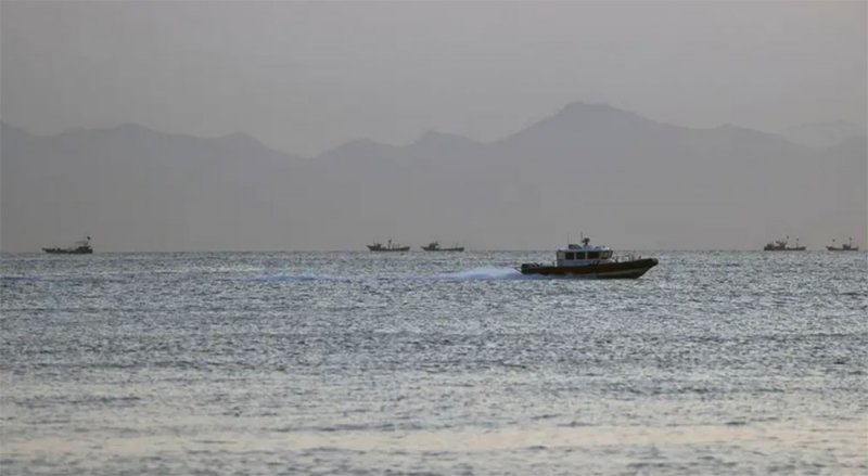 رسائل مستمرة..17 طائرة حربية صينية تعبر مضيق تايوان