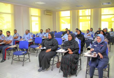 مديرية شرطة الجنوبية بالتعاون مع دار الكرامة للرعاية الاجتماعية تنظم محاضرة تعريفية بمهام وإجراءات الدار
