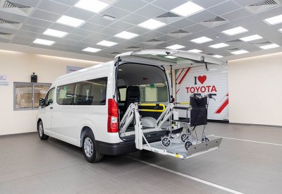 شركة إبراهيم خليل كانو توفر مركبة تويوتا Hiace مخصصة لأصحاب الهمم