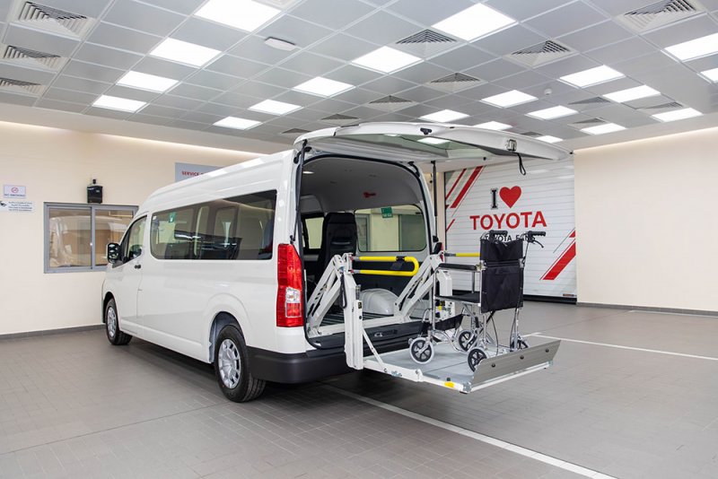 شركة إبراهيم خليل كانو توفر مركبة تويوتا Hiace مخصصة لأصحاب الهمم