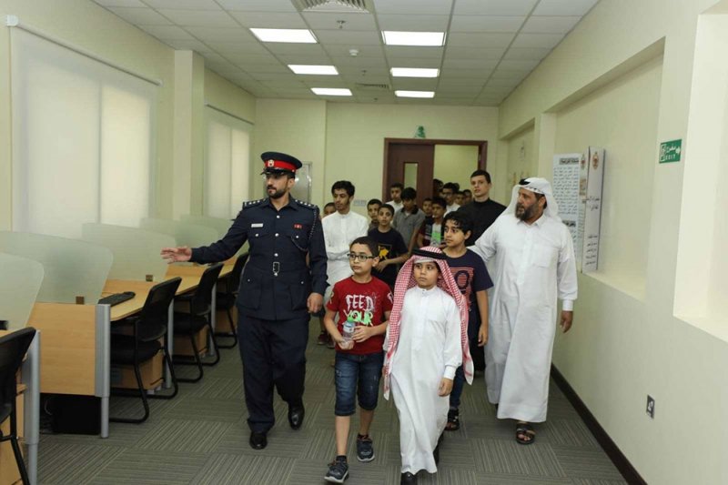 الأكاديمية الملكية للشرطة تستقبل طلاب مركز الشيخ عيسى بن علي آل خليفة لتعليم القرآن الكريم