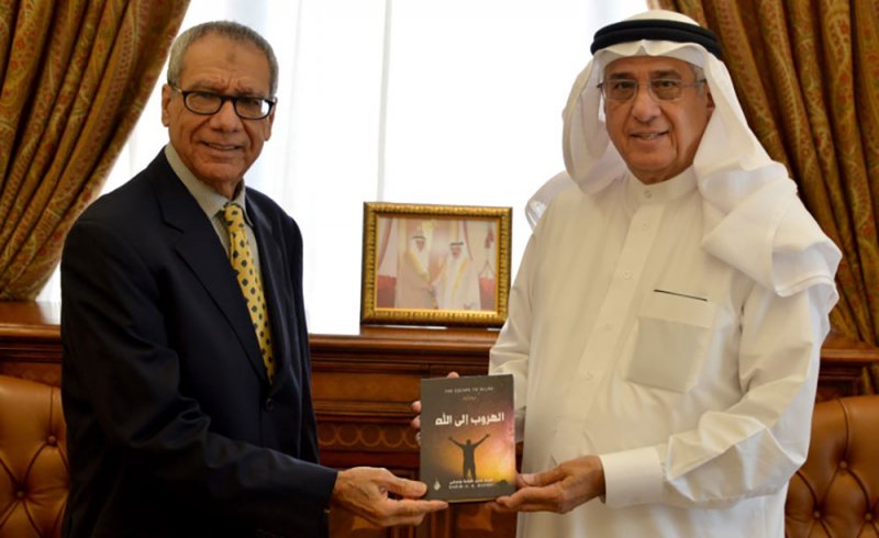 مستشار جلالة الملك لشؤون الإعلام يستقبل الكاتب الصحفي كريم بوعركي