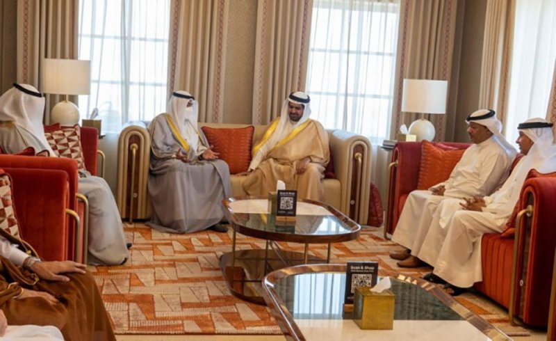 سمو الشيخ عيسى بن علي آل خليفة يستقبل وزير الصحة الكويتي السابق