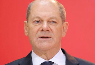 مستشار ألمانيا يتحدث عن “جيش أسطوري لا يقهر”