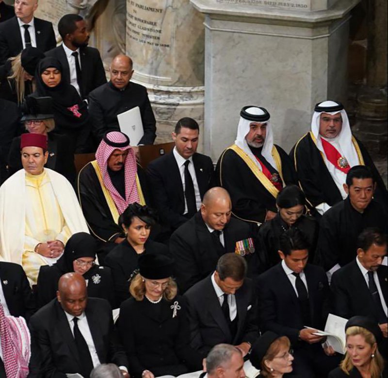 ​نيابة عن جلالة الملك المعظم..سمو ولي العهد رئيس مجلس الوزراء يشارك في مراسم الجنازة الرسمية للملكة إليزابيث