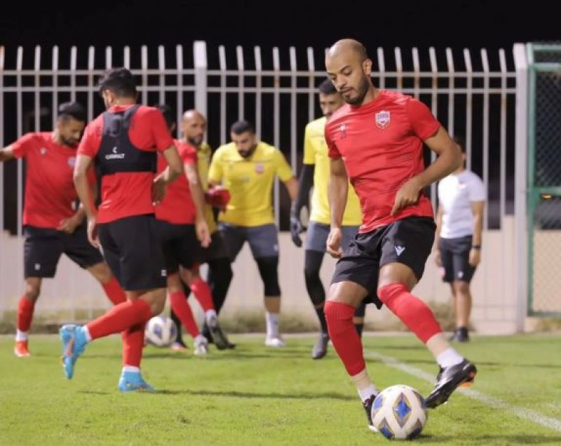 "الأحمر" يواصل تدريباته المحلية
