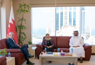 نائب أمين عام التظلمات تستقبل اللورد ستيورات بولاك وتطلعه على أهم أنشطة الأمانة