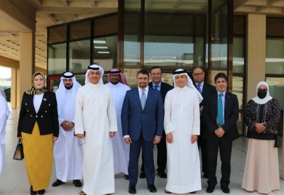وزير الكهرباء والماء يؤكد أهمية التقييم الدوري لآليات التشغيل وتطويرها