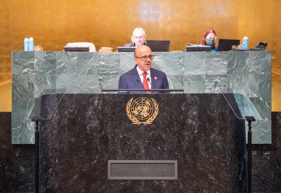 وزير الخارجية: البحرين ماضية في نهجها الإصلاحي والدبلوماسي الداعم للسلام والتسامح والتنمية المستدامة