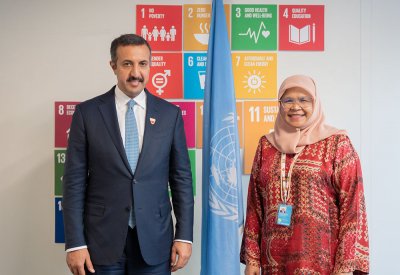 وكيل وزارة الخارجية للشؤون السياسية يجتمع مع المدير التنفيذي لبرنامج الأمم المتحدة للمستوطنات البشرية