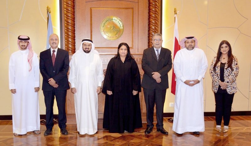 الأمين العام لمجلس التعليم العالي تشيد بالتسهيلات التي تقدمها جامعة العلوم التطبيقية لطلبتها