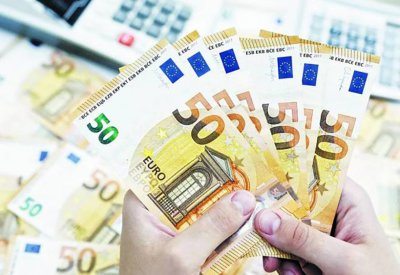 تباطؤ جديد في اقتصاد “اليورو” يقرب شبح الركود