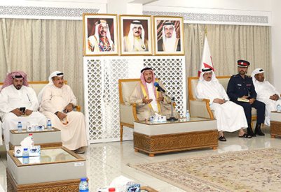 أهالي المحرق يهنئون باليوم الوطني السعودي