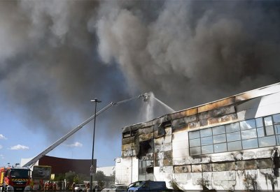 فرنسا.. حريق في أضخم سوق بالعالم