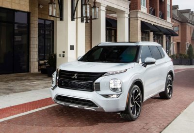 Outlander PHEV جديد ميتسوبيشي