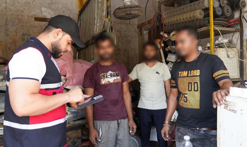 ضبط محلات وعمالة مخالفة.. وهذه أعدادهم