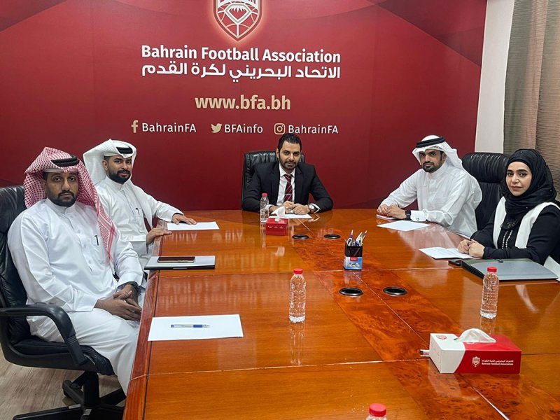 لجنة الرقابة والحوكمة باتحاد الكرة تستعرض نماذج حوكمة اللجان