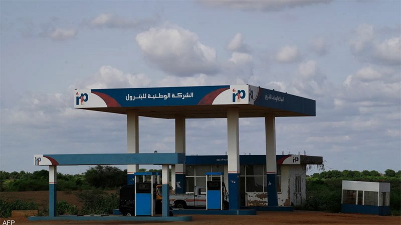 دولة عربية تخفض أسعار البنزين بـ 25%