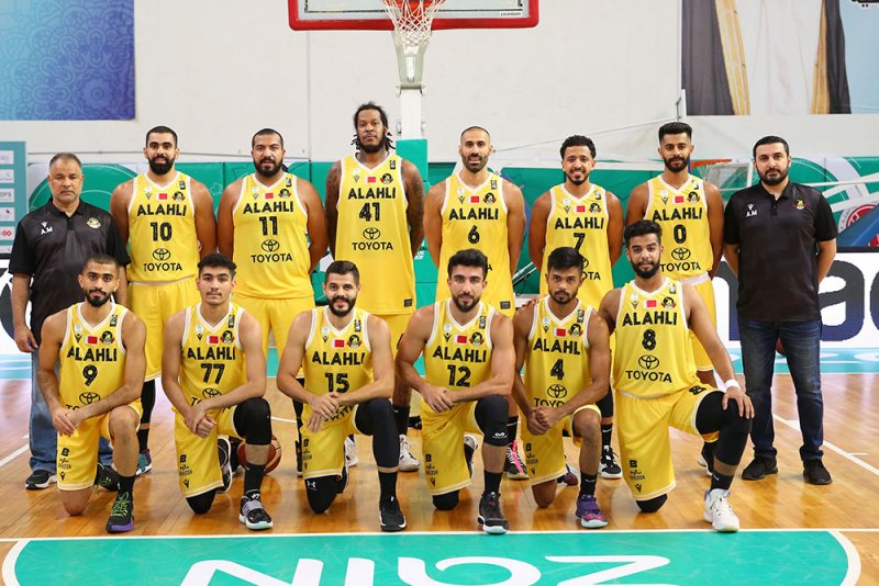 الأهلي يستهل مشواره "العربي" بلقاء السد القطري