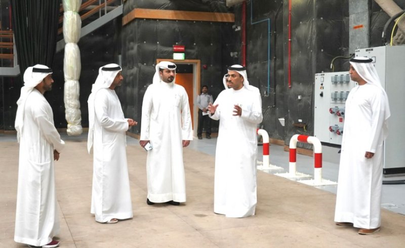 وزير شؤون الإعلام يزور مدينة دبي للإعلام ويشيد بتطور البنية التحتية الإعلامية في الإمارات