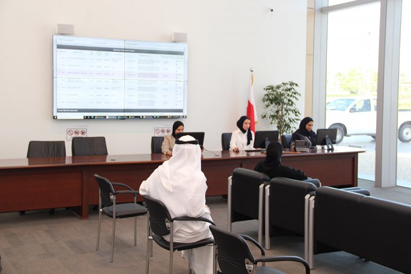 "المناقصات" يفتح مظاريف 49 عطاء لعدد 15 مناقصة ومزايدة واحدة مطروحة من ثمان جهات متصرفة