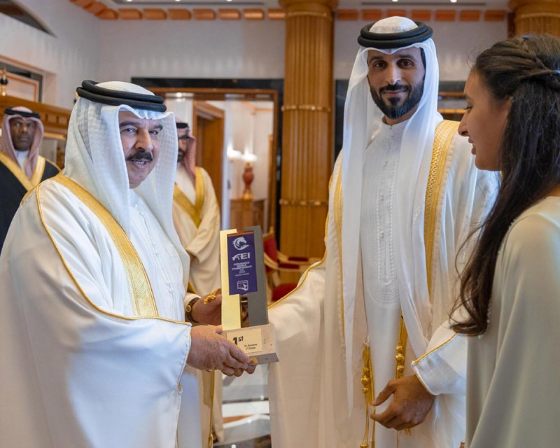 سمو الشيخ ناصر بن حمد يعبر عن اعتزازه لمواقف ودعم جلالة الملك المعظم