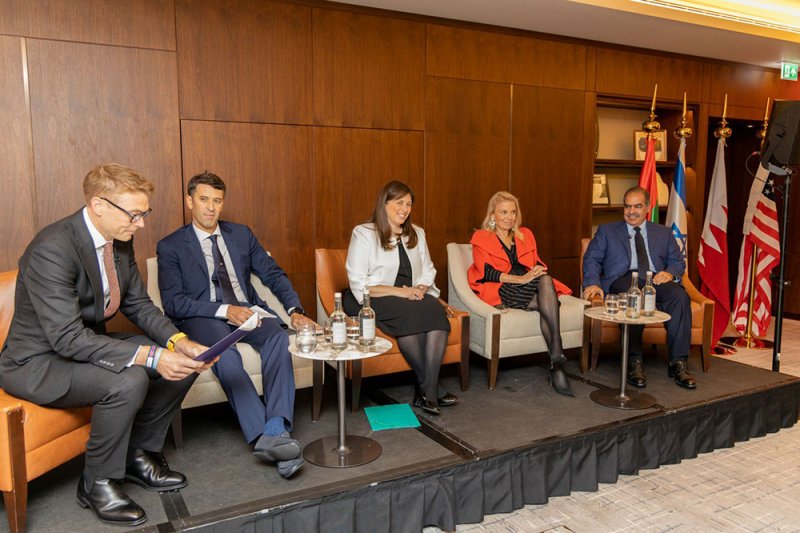 سفير البحرين لدى المملكة المتحدة يشارك في احتفال الذكرى السنوية الثانية للاتفاقيات الإبراهيمية