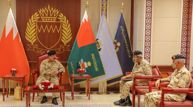جلالة الملك المعظم القائد الأعلى يزور القيادة العامة لقوة دفاع البحرين