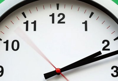 الجيل الجديد بالكاد يقرأ ساعة الحائط