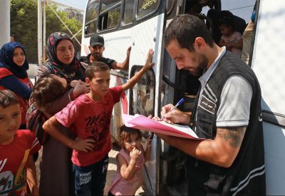 عون: لبنان سيبدأ في إعادة اللاجئين السوريين