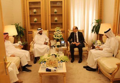 وزير الشؤون القانونية يبحث التعاون المشترك مع رئيس هيئة الخبراء بمجلس الوزراء السعودي